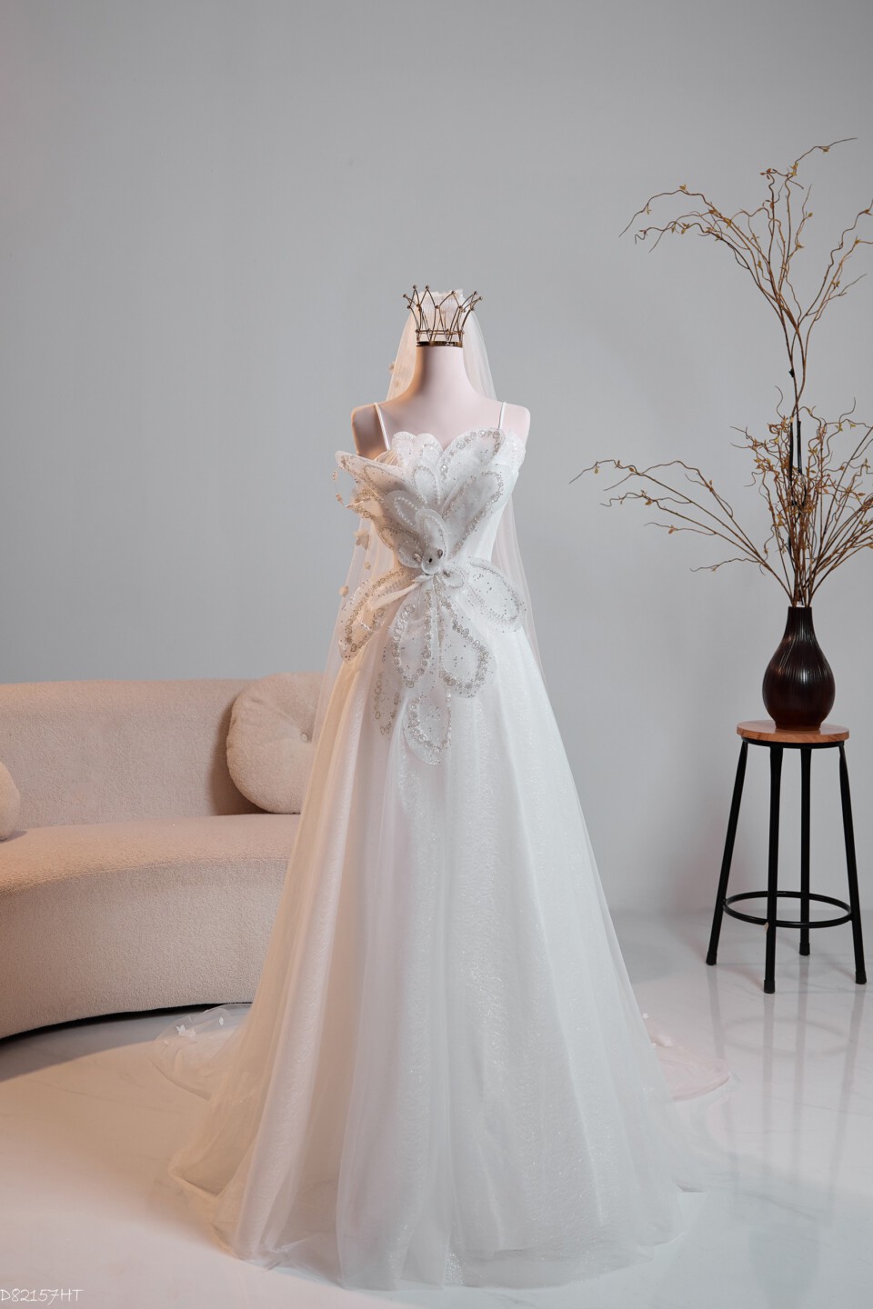 Váy cưới cup ngực kim sa kèm 2 dây kết hoa sang trọng